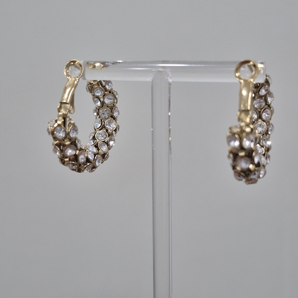 18k GP Hoops Earrings - Picture 4 of 9